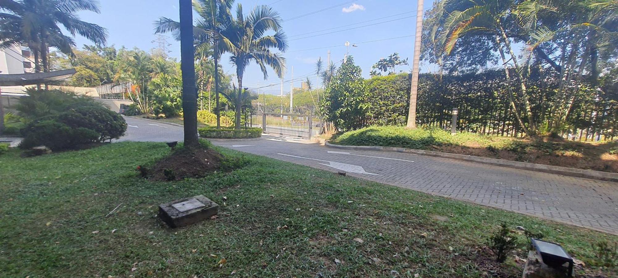 Apartamento Cerca A Plaza Mayor Medellín Kültér fotó
