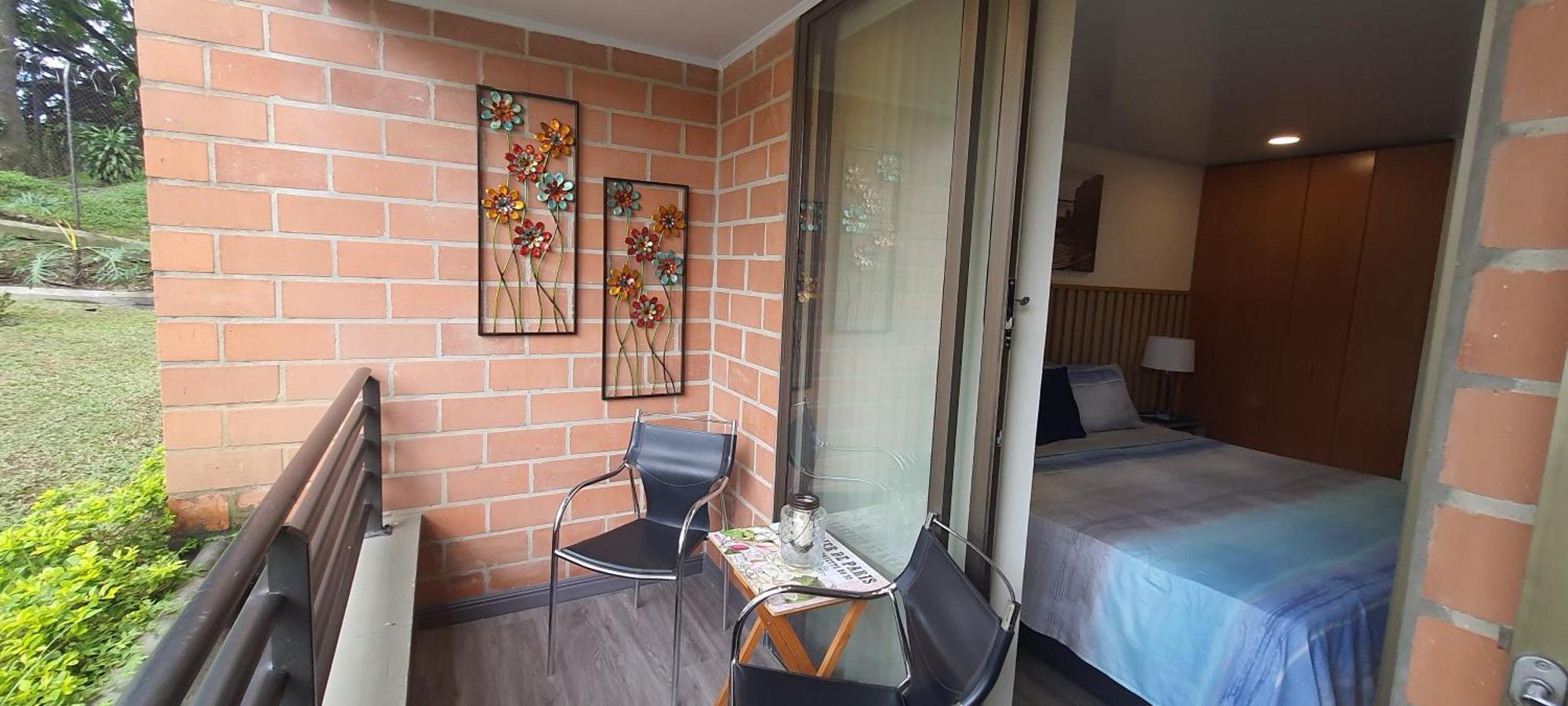 Apartamento Cerca A Plaza Mayor Medellín Kültér fotó